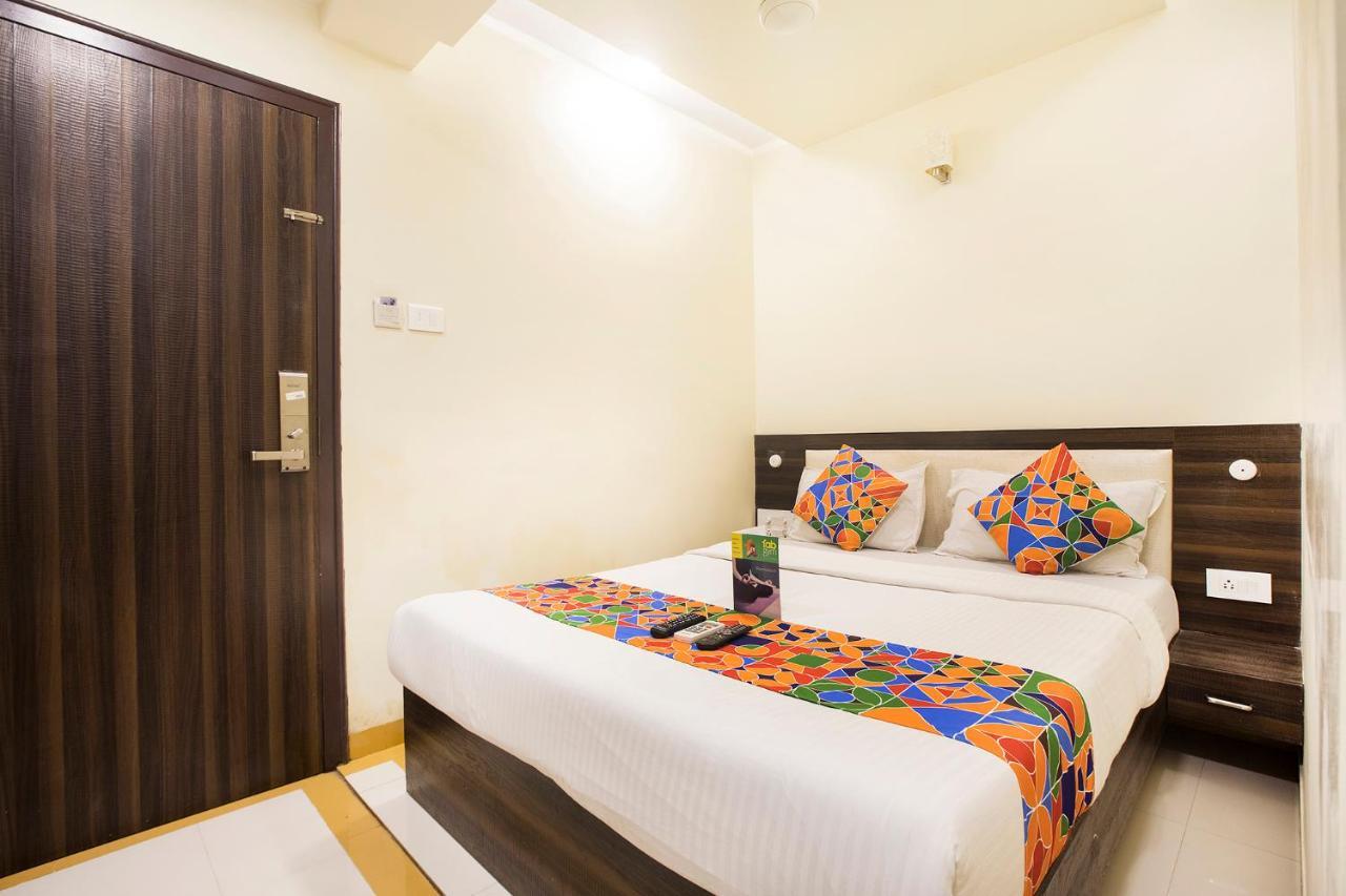 Fabexpress Time Square Hotel Thane Ngoại thất bức ảnh