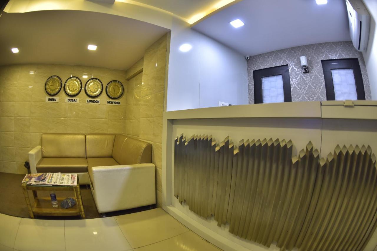 Fabexpress Time Square Hotel Thane Ngoại thất bức ảnh