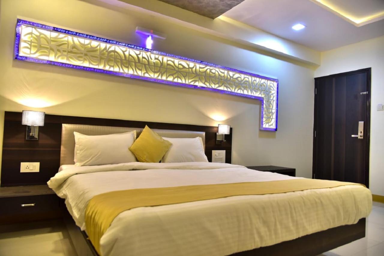 Fabexpress Time Square Hotel Thane Ngoại thất bức ảnh