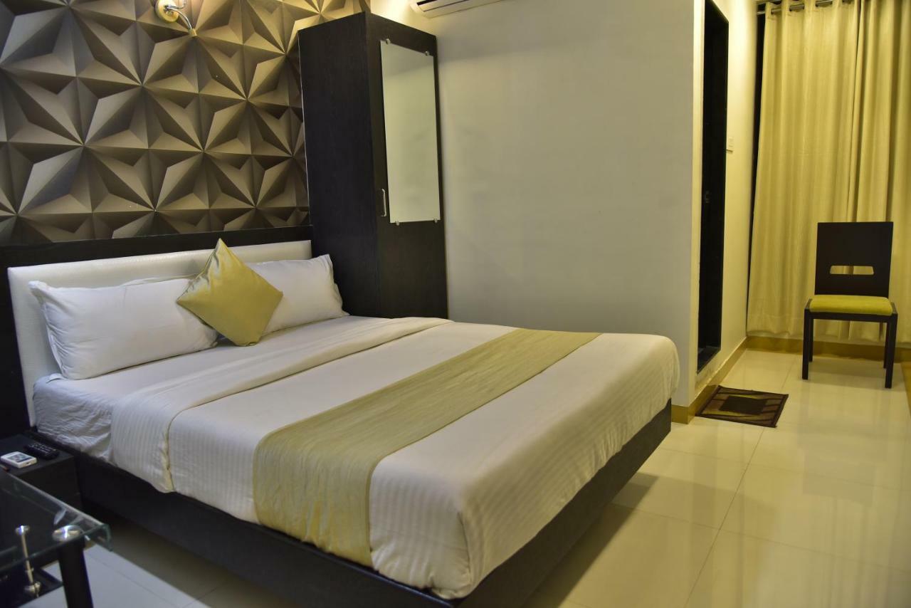 Fabexpress Time Square Hotel Thane Ngoại thất bức ảnh