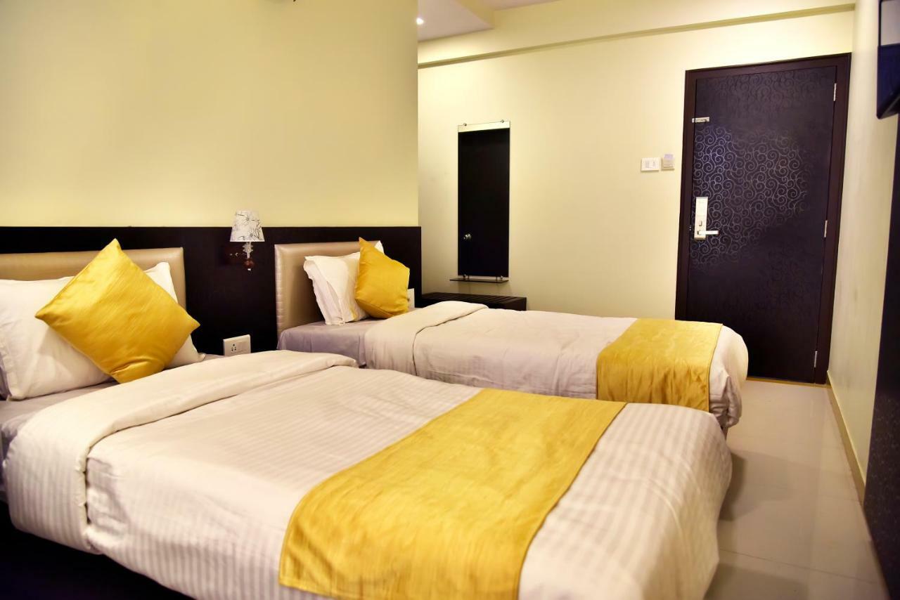 Fabexpress Time Square Hotel Thane Ngoại thất bức ảnh