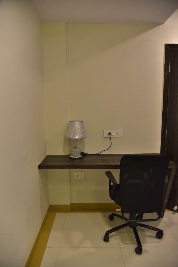 Fabexpress Time Square Hotel Thane Ngoại thất bức ảnh
